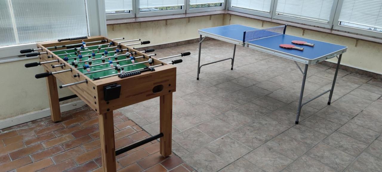Schoene Und Optimal Gelegene Wohnung Weisskirchen Bagian luar foto